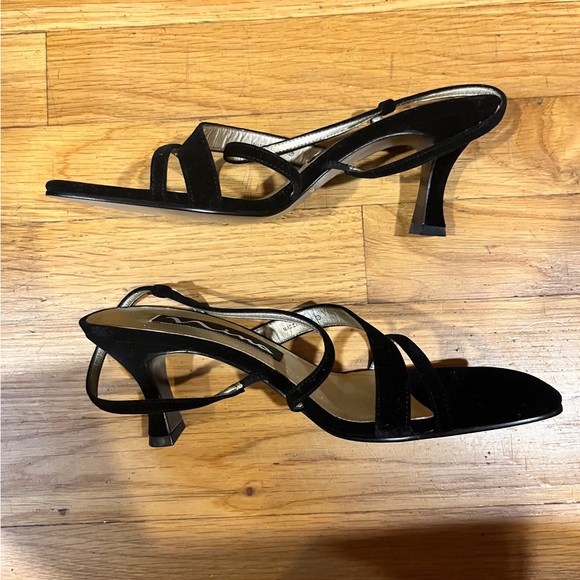 Nina opera black velvet high heels - Picture 6 of 10